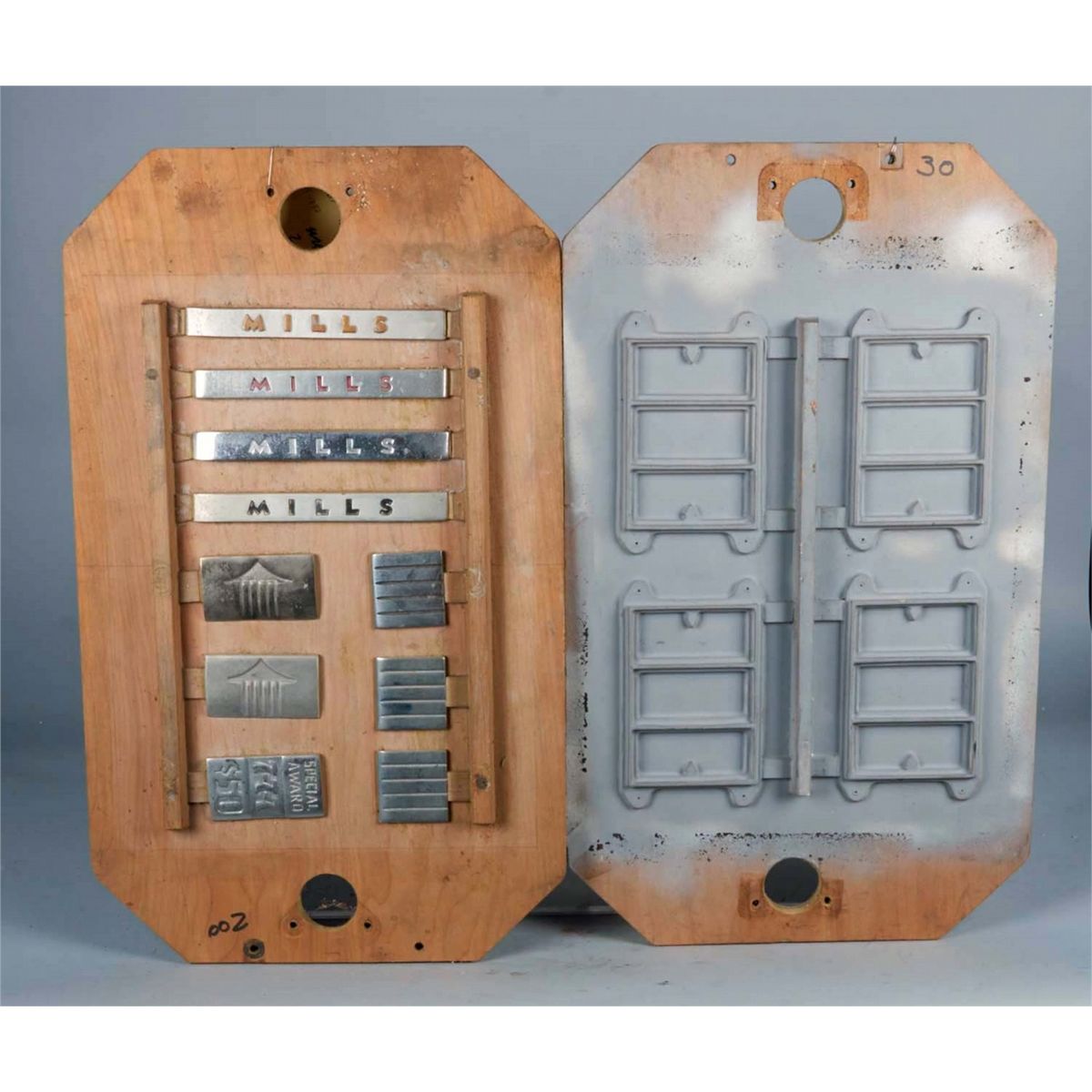 Mills Slot Machine Award Plate