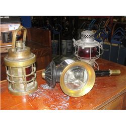 GROUP OF 3 ASSORTED RAILWAY AND MARINE LIGHTS