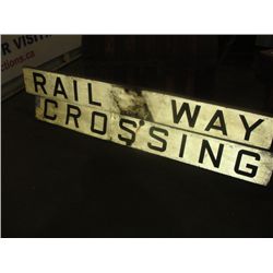 VINTAGE RAILWAY CROSSING 2PC SIGN