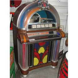 VINTAGE JUKE BOX