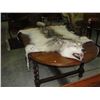 Image 1 : PROFESSIONALLY TAXIDERMIED WOLF WALL RUG