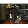 Image 1 : 2 LEADED STAINED GLASS TABLE LAMPS, DESK LAMP AND DECORATIVE BUTTERFLY LAMP