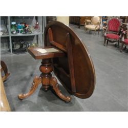 MAHOGANY LOO TABLE - MISSING PIN
