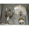 Image 1 : 2 VINTAGE TABLE LAMPS