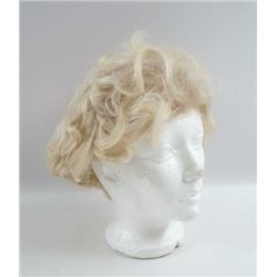 Big Eyes Margaret Keane (Amy Adams) Movie Props