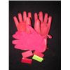 Image 1 : Star Trek: Insurrection Gloves Movie Props