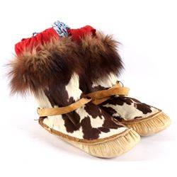 Eskimo Inuit Mukluks The lot features a set of han