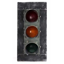 Montana LFE Traffic Light 1930-1940 This piece was