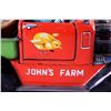 Image 2 : Japanese Tin Toy "John's Farm" Battery Operated Th