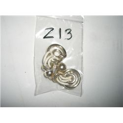 VINTAGE BEAUTIFUL EARRINGS WITH VERY UNIQUE DESIGN-HAVE CLIP STYLE BACKS!! EARRINGS CAME OUT OF SAFE