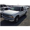 Image 1 : 95 Chevrolet Blazer 4 Dr  4WD SUV - OT/ST - DRIVE