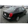 Image 4 : 06 Suzuki Forenza 4dr Sedan (2L I4 4A) - T - DRIVE