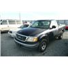 Image 1 : 01 Ford F-150 2dr Regular Cab  2WD Styl - ST - DRIVE