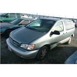 99 Toyota Sienna 4 Dr  Passenger Van - T - DRIVE