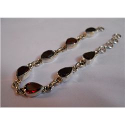 5.880g Bracelet of Garnet Made in 925 Silver