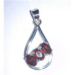 2.230g Pendant of Garnet 925 Sterling Silver