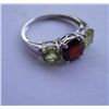 Image 3 : 2.110g Ring of Peridot And Garnet Made in 925 Silver
