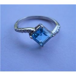 1.870g  Ring of Blue Topaz Made in 925 Silver
