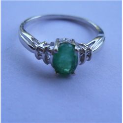 2.150g  Ring of Emerald Made in 925 Silver