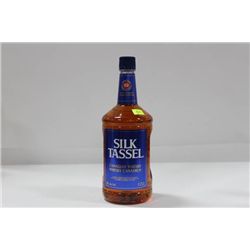 1.75L BOTTLE OF SILK TASSEL WHISKY 40%