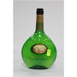 750ML BOTTLE OF MATEUS WHITE WINE 10%