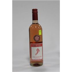 750ML BOTTLE OF BAREFOOT PINK MASCATO ROSE WINE