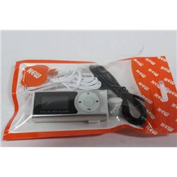 NEW DIGITAL MP3 PLAYER WITH HEADPHONES
