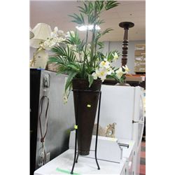 SHOWHOME ARTIFICIAL FLOWERS W VASE