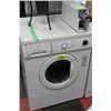 Image 1 : FRIGIDAIRE COIN OPERATED FT LOAD WASHING MACHINE
