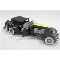 FRANKLIN MINT COLLECTIBLE 1940 DUESENBERG CAR 1:24
