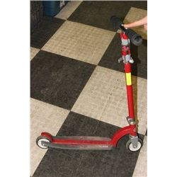 CHILDRENS SCOOTER