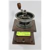 Image 1 : VINTAGE COFFEE GRINDER