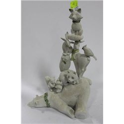 POLAR BEAR SCULPTURE