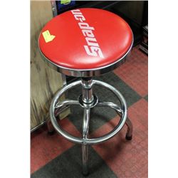 SNAP-ON BAR STOOL