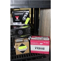 ASST SMALL YUASA   MOTORCYCLE BATTERY X5