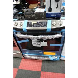 GE CERAMIC TOP SLIDE IN (corner damage)