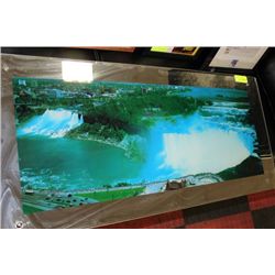 MIRRORED WATERFALL PICTURE