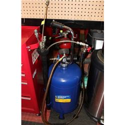 POWERFIST PNEUMATIC OIL EXTRACTOR