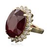 Image 2 : 14KT Yellow Gold 20.93ct Ruby and Diamond Ring