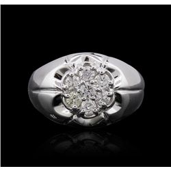 14KT White Gold 0.69ctw Diamond Ring