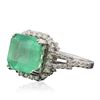 Image 2 : 14KT White Gold 6.66ct Emerald and Diamond Ring