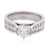 Image 1 : 18KT White Gold 1.10ctw Diamond Wedding Ring Set