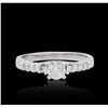 Image 1 : 14KT White Gold 0.55ctw Diamond Ring