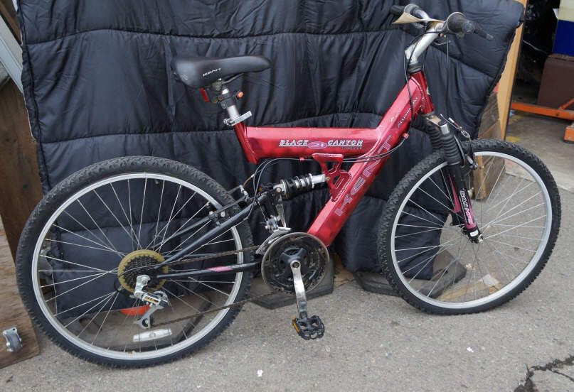 black canyon 2600 bike