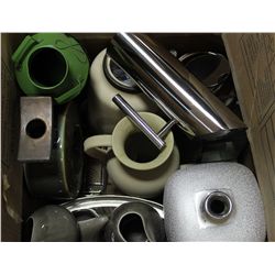 BOX OF SHOWHOME VASES AND DECORATIONS