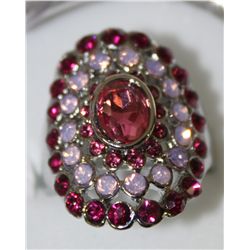 SILVER RING W/BRIGHT PINK STONES