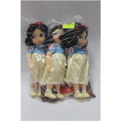 BAG WITH 3 YOUNG SNOW WHITE DOLLS