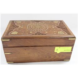 WOOD CARVED BOX