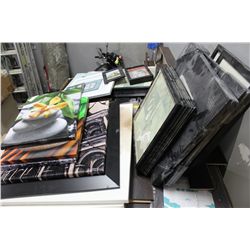 APPROX 25 ASSORTED SHOWHOME PICTURES