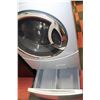Image 4 : GREY GE FT LOAD WASHING MACHINE W PEDESTAL